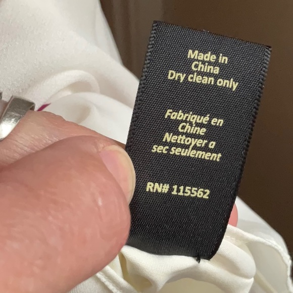 Elizabeth and James, lined flowing white silk halter neck, sleeveless top. L - Picture 11 of 13